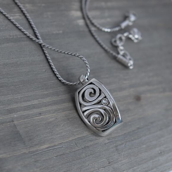 Brighton London Groove Lanyard Badge ID Holder Clip Necklace Clear Crystal 34" - Picture 4 of 9